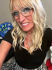 Lass is spreading her pussy lips on picture