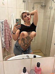 French aged females are touching themselves