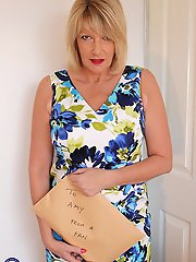 Naughty British housewife Amy got a present from a fan